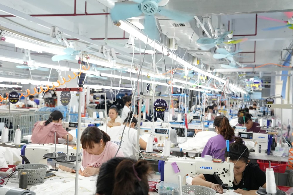 格迪服装｜客户领导点赞的企业激励POLO文化衫定制，把团队精神穿在身上